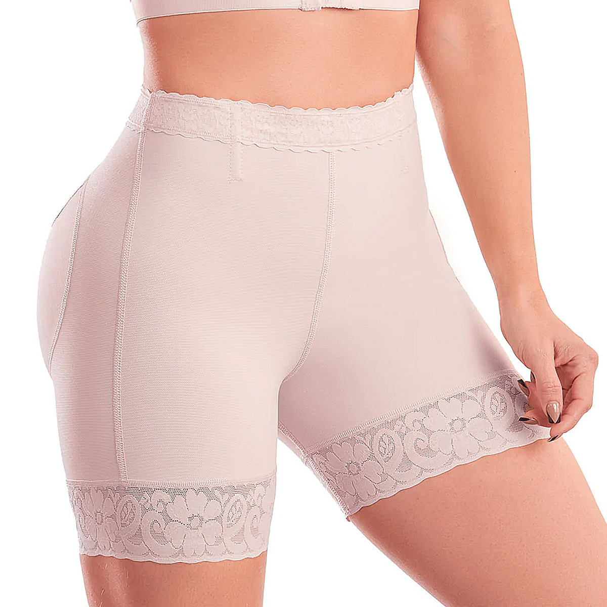 Panty Faja Short Levanta Pompas con Control Abdominal y Moldeadora, Faja Colombiana Short levanta glúteos, realce natural. Elástico en cintura con varillas en la parte delantera.