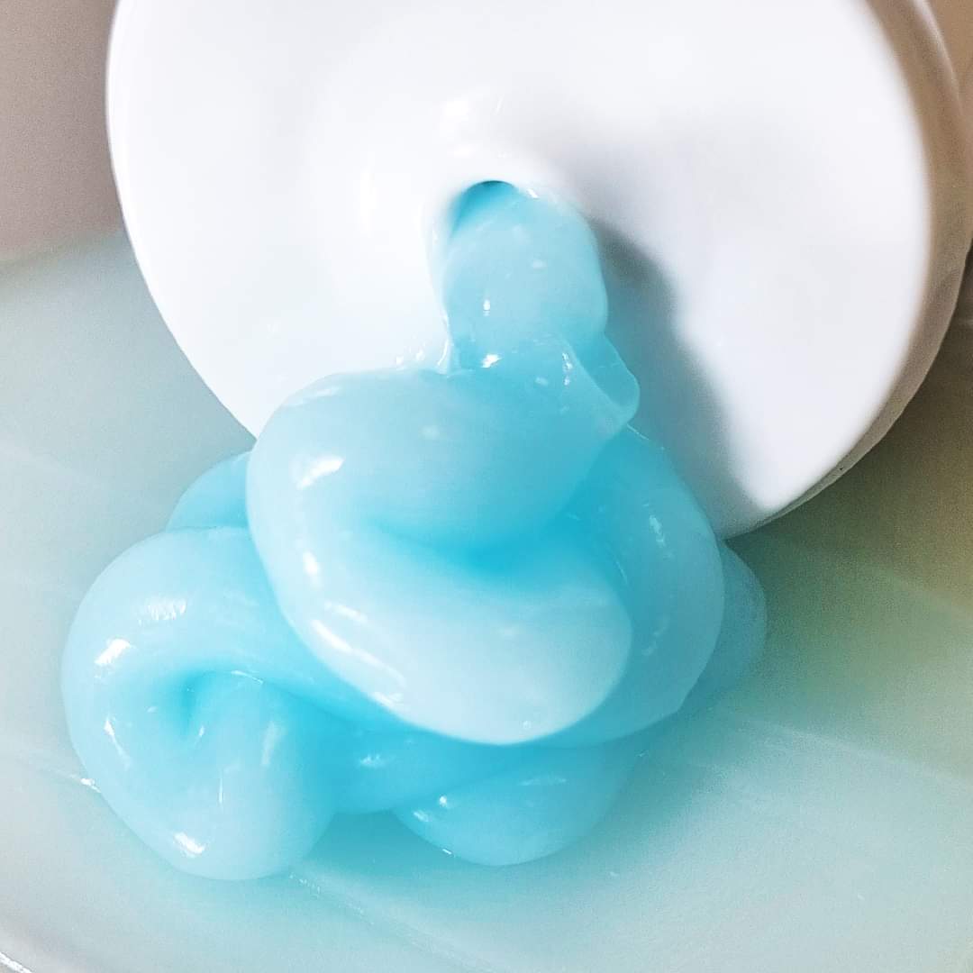 Gel Alaska Masaje Efecto Frío by Farmasi Reafirma Desinflama .