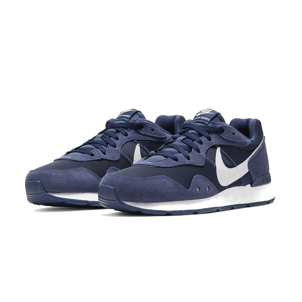 Tenis Nike Venture Runner color Azul/Blanco