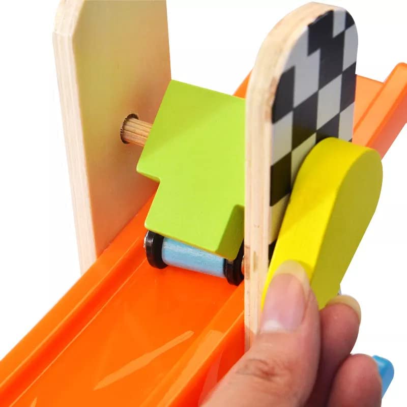 Pista de carritos de madera