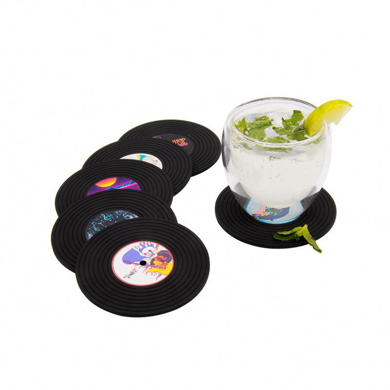 Portavasos para Mesa, Antideslizantes, Diseño Disco de Vinilo Retro, 6 piezas, Marca Red Baboon