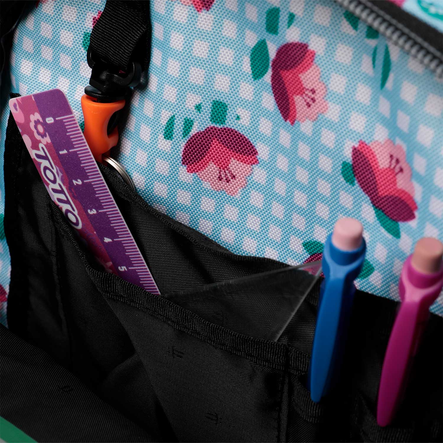 Mochila Totto Acuarela Escolar 5 Años De Garantía 