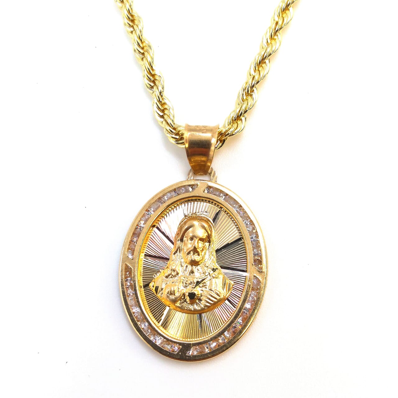 Dije San Judas Oro 10K Oval 1.6gr Cadena Torzal BIJOUX MARQUISE