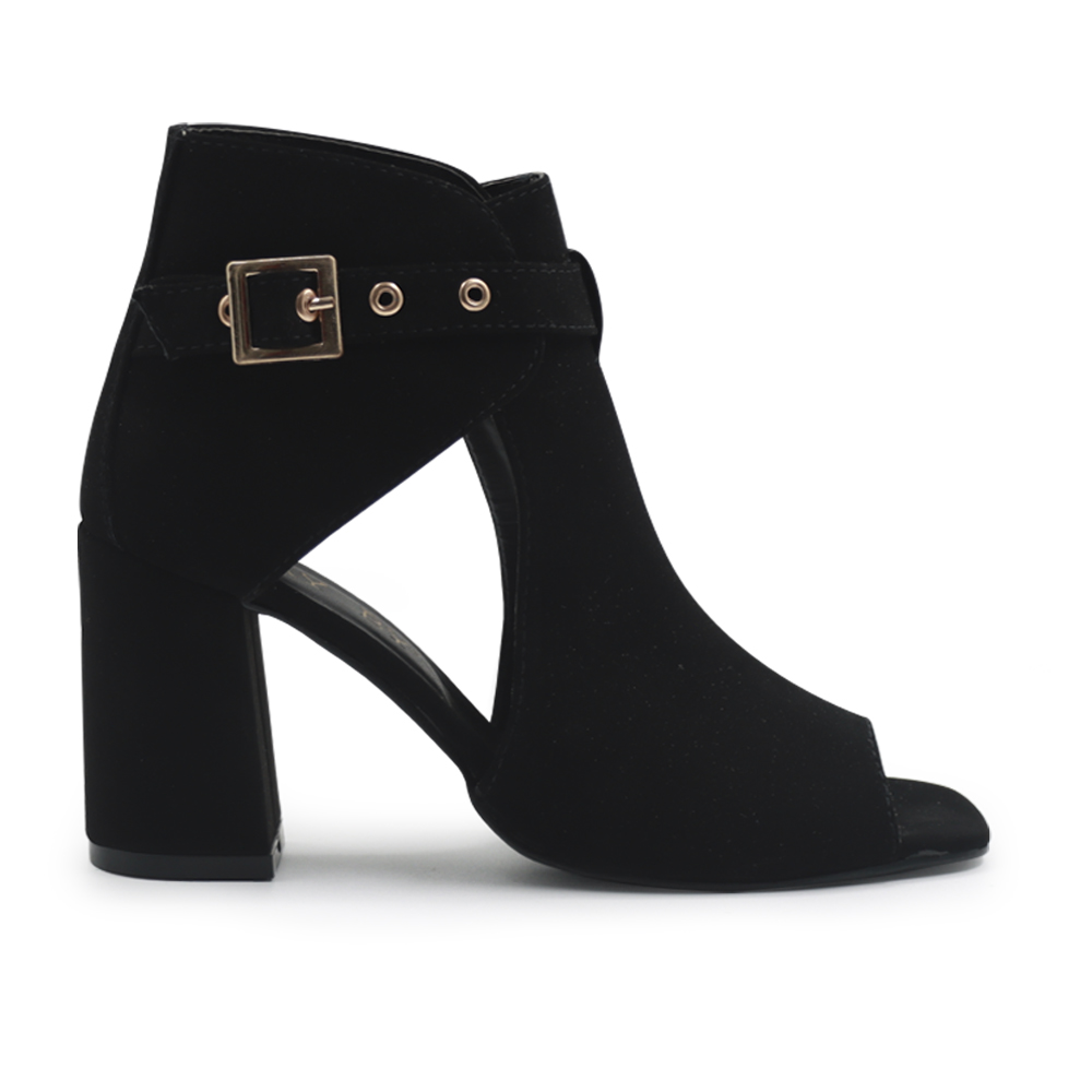 Zapatilla saori negro para mujer.