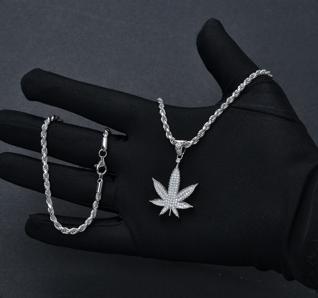 Dije Hoja Cannabis Cadena Torzal Plata 925 Italia + Estuche.