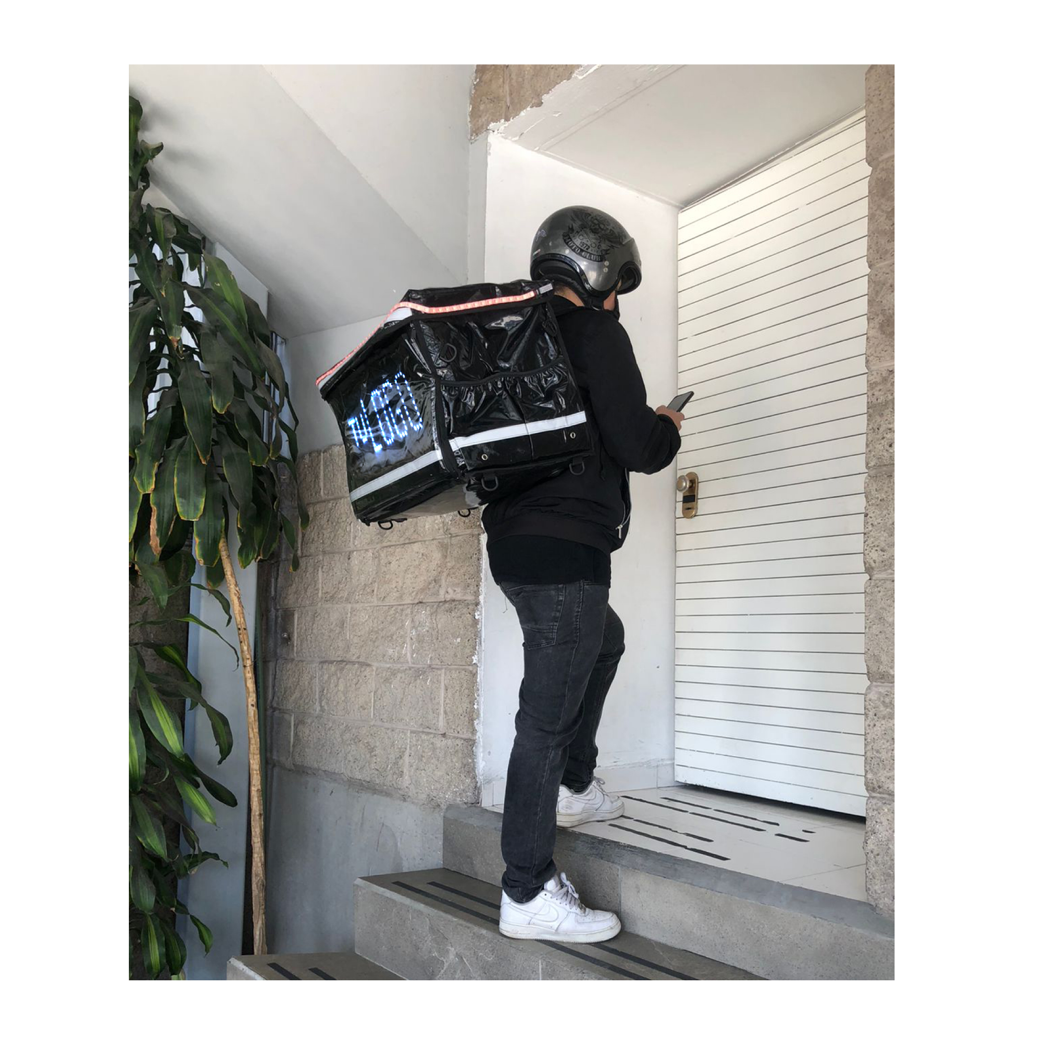 Mochila para Reparto de Alimentos Termica e Impermeable con Sistema de Luces Led / Master / MP-BAG