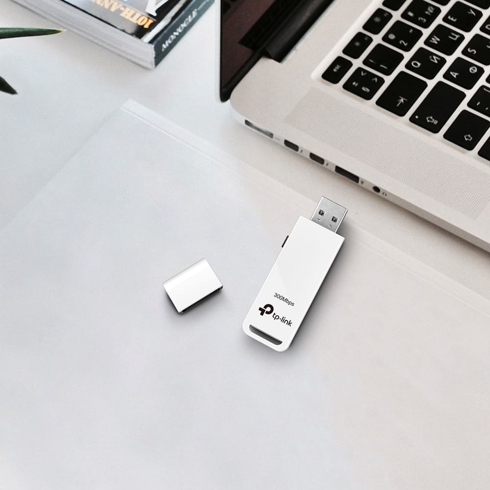Tarjeta de Red Inalámbrica USB N300, TP-Link TL-WN821N, Blanco.