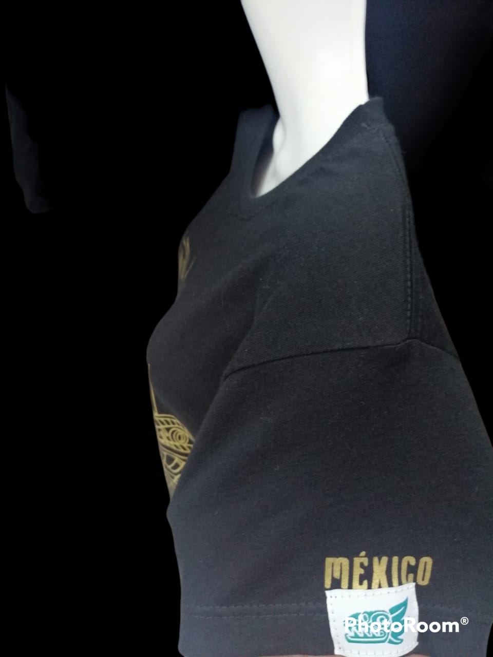 Playera Negra México Quetzalcóatl Dorado