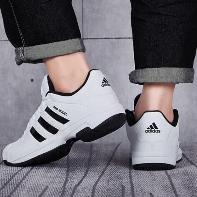 TENIS ADIDAS PRO MODEL 2G LOW NEGRO FX4984