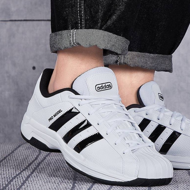 TENIS ADIDAS PRO MODEL 2G LOW NEGRO FX4984