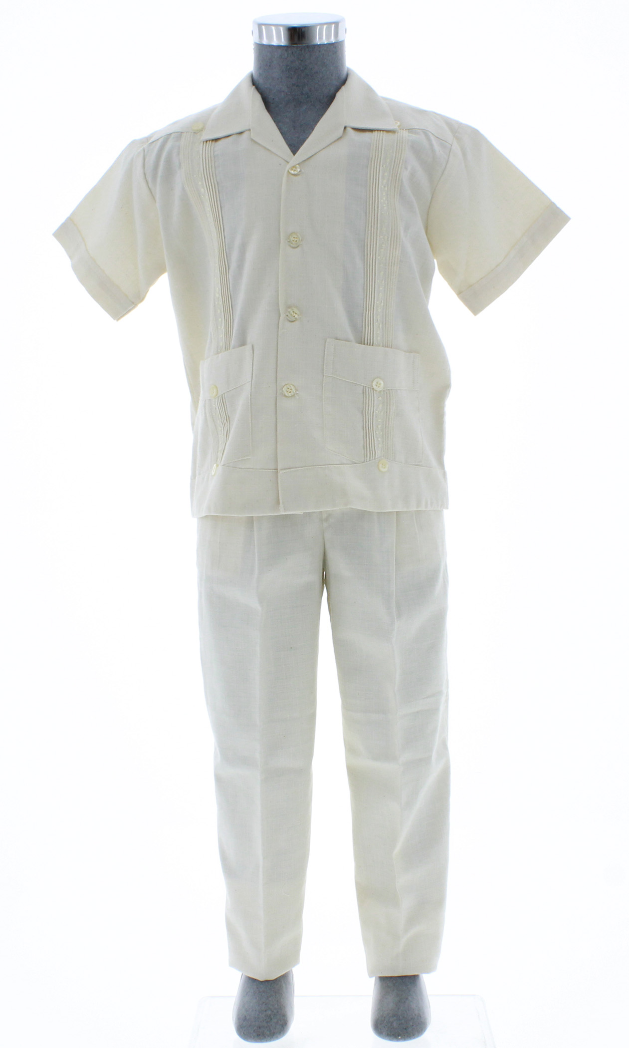 Conjunto Guayabera Bordada color Hueso.