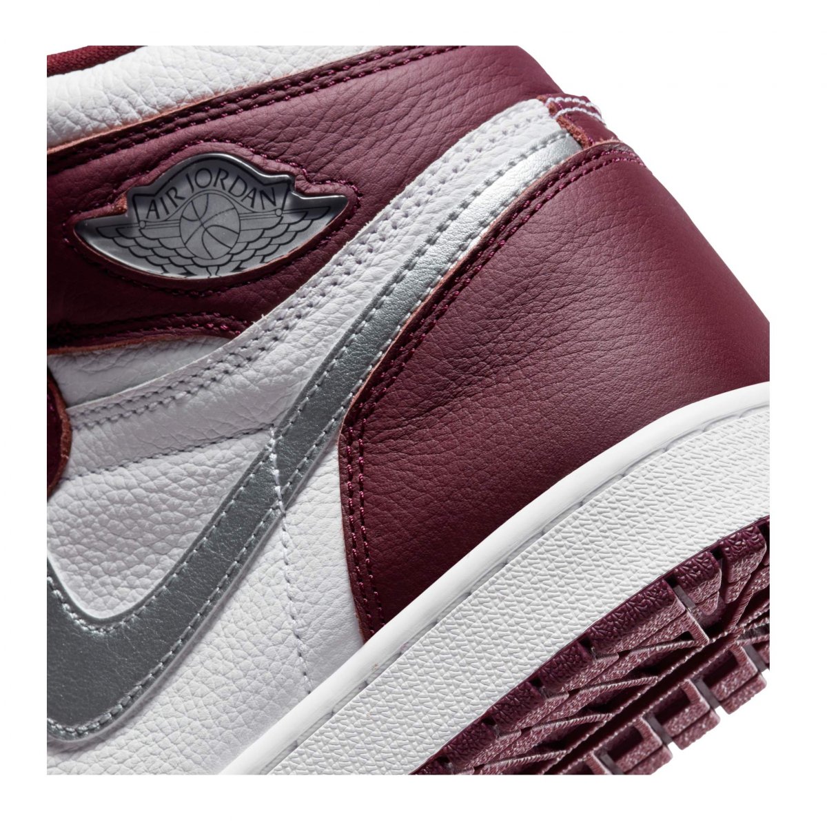 TENIS NIKE AIR JORDAN 1 RETRO HIGH OG BORDEAUX (COD 555088611)