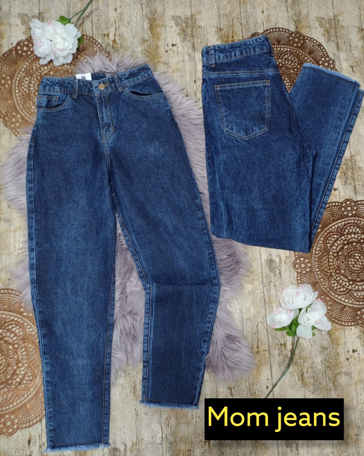 Pantalón de mezclilla para dama tipo mom jeans