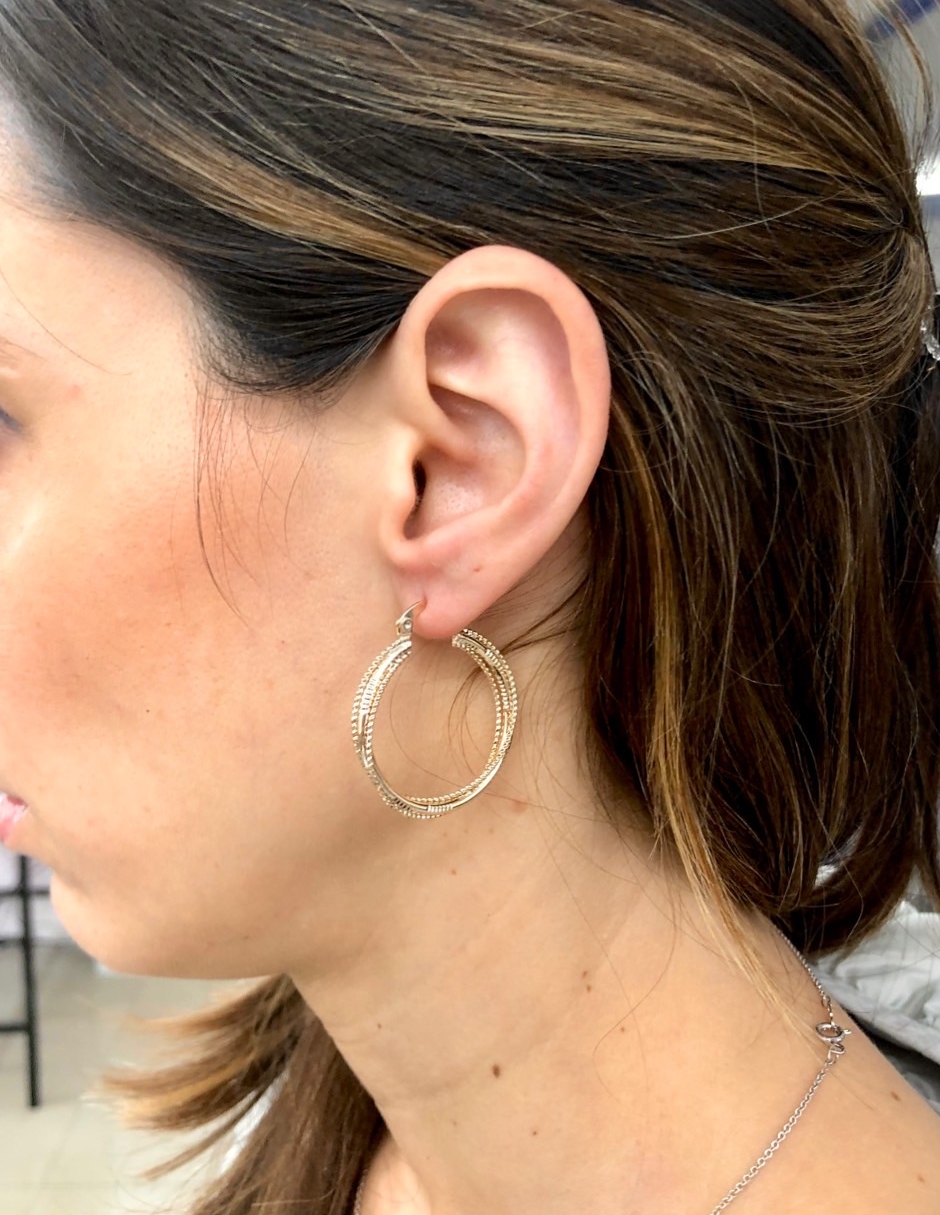 Arracadas Oro Angelus de chapa de oro con diseño de relieves 820375