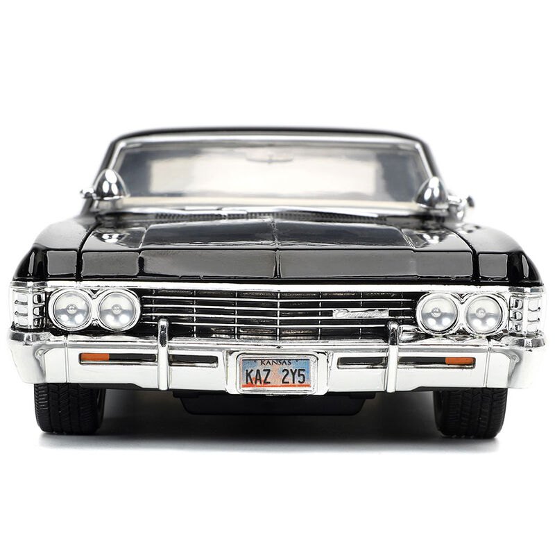 1967 Chevy Impala con Figura de Dean Supernatural Jada Toys Escala 1:24