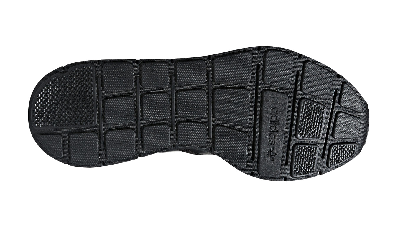 Tenis Adidas Swift Run Black (AQ0863)