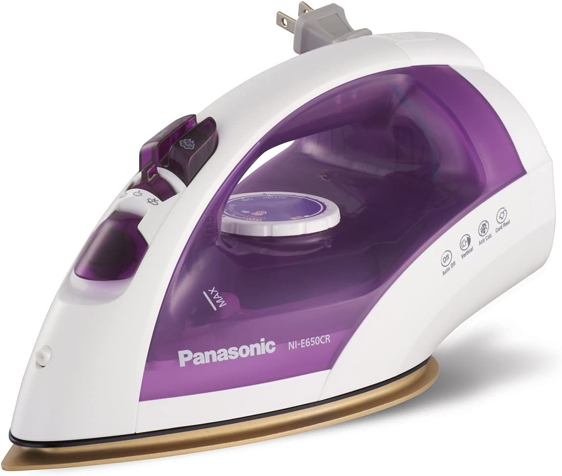 PLANCHA PANASONIC DE VAPOR VERTICAL CON SUELA DE CERAMICA EN U, APAGADO AUTOMATICO 1200 WATTS