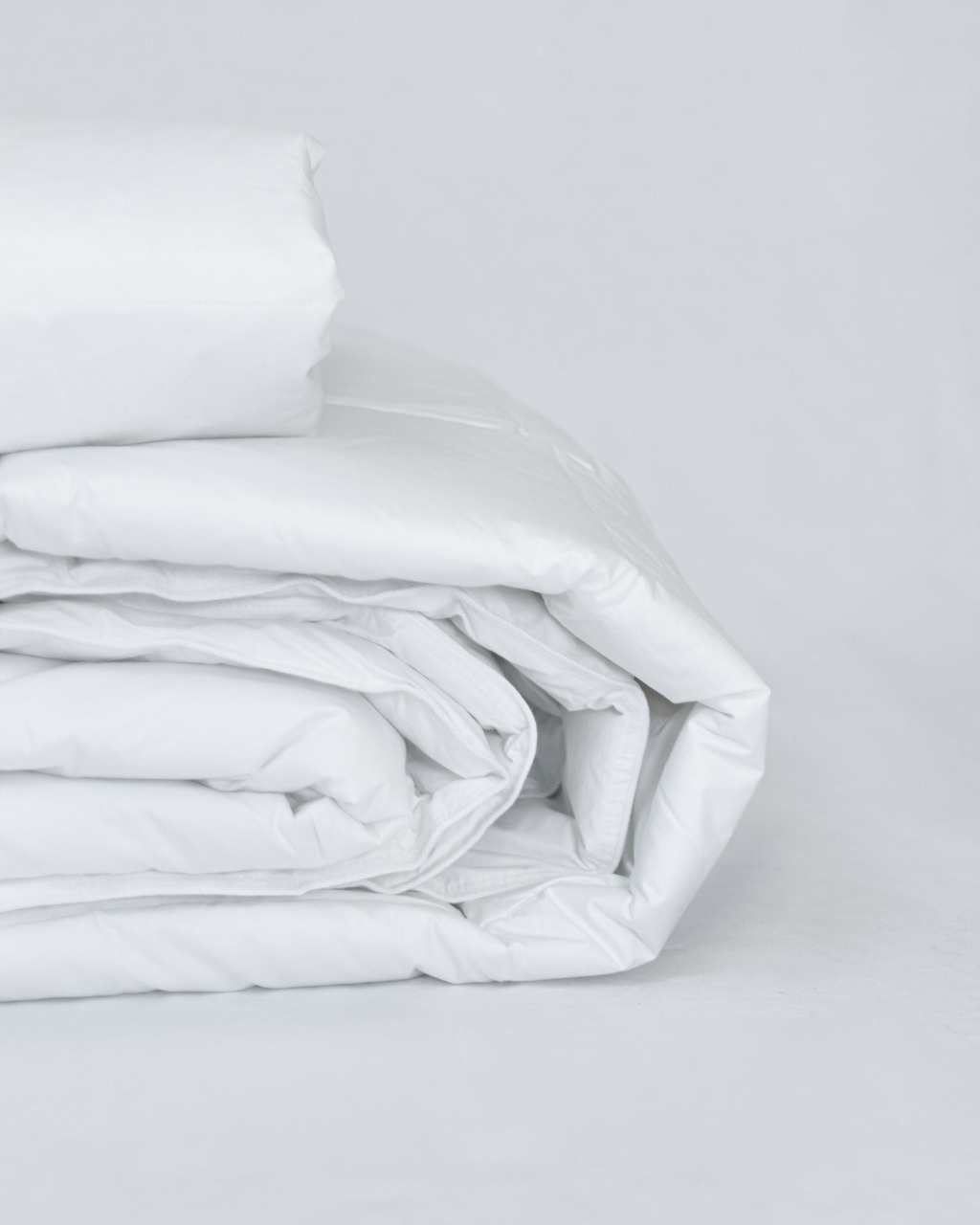 Paquete Hotelero. King Pluma de Ganso. Duvet+2 Almohadas. Cubre Colchón Gratis