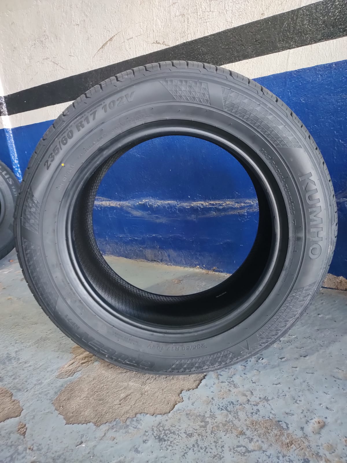 LLANTA 235/55R20 KUMHO HP71 102H