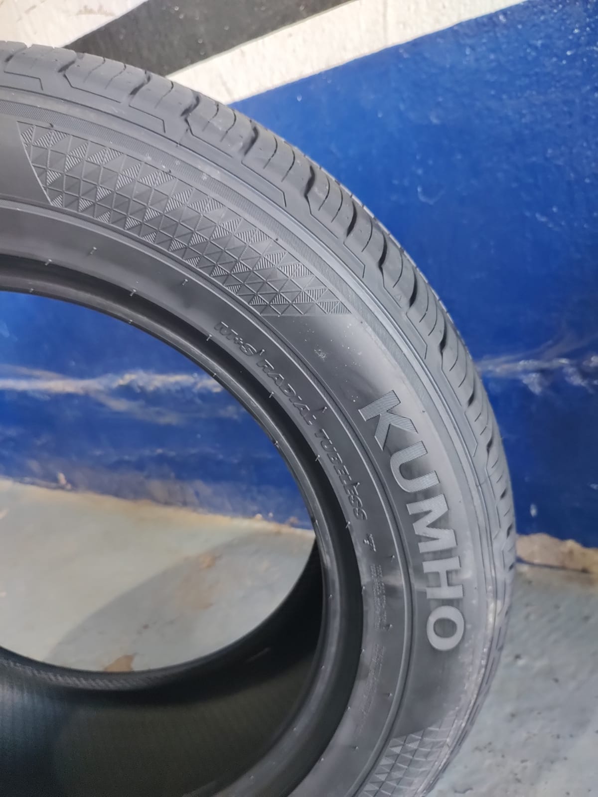 LLANTA 235/55R18 KUMHO HP71 100H