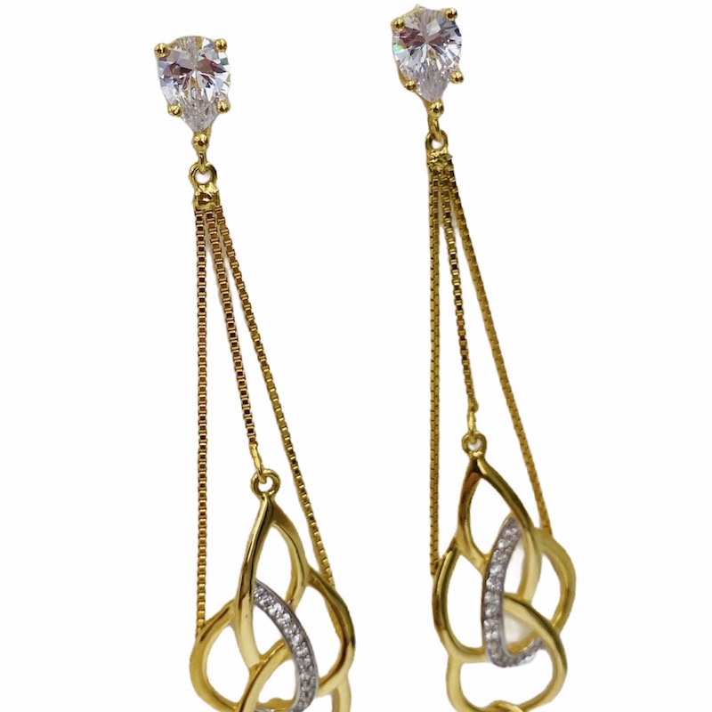 Aretes Largos Fiesta- Baño de Oro 18K- Dorado