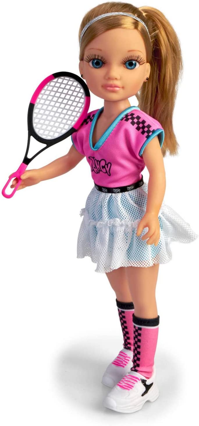 Nancy, un Dia Jugando al Tenis