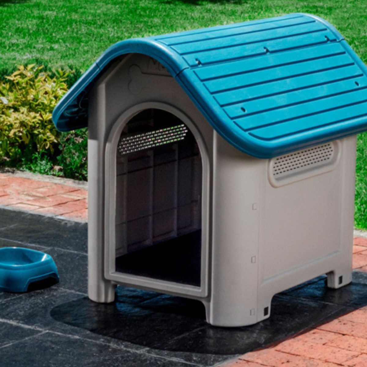 Casa para Perro Mediana MQ + Plato Bebedero (Varios Colores)
