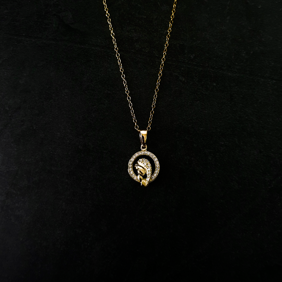 Collar Virgen María Oro 10k Piedra Zirconia Suiza