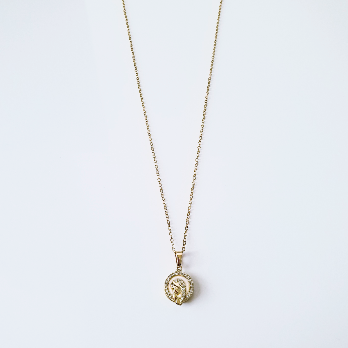 Collar Virgen María Oro 10k Piedra Zirconia Suiza