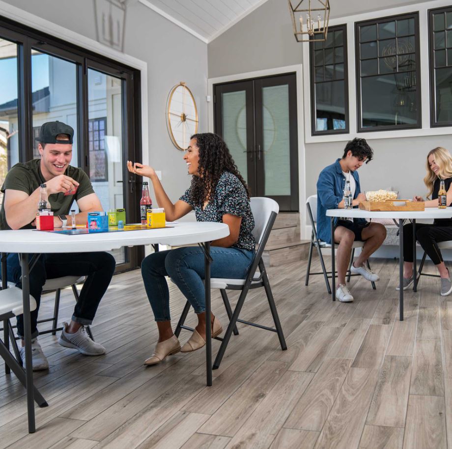 Mesa Redonda Plegable por la mitad De 1.22 Lifetime