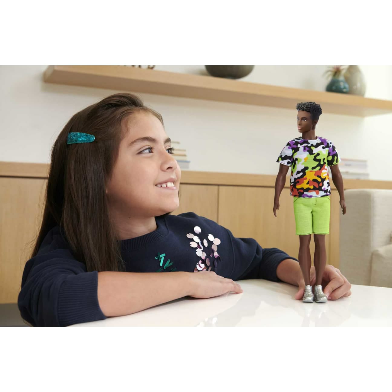 Barbie Fashionista Muñeco Ken Playera Camuflaje Pelo Rizado