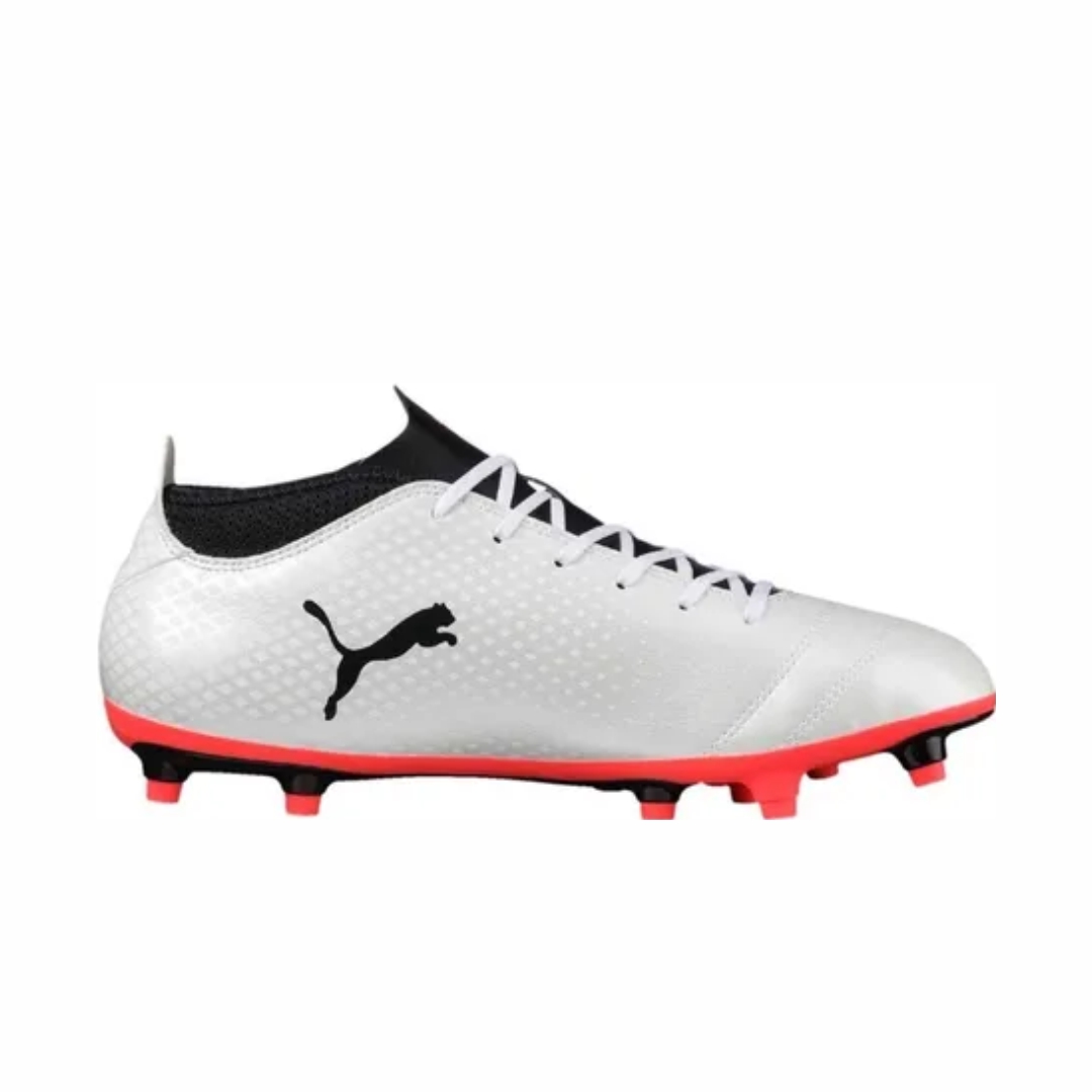 Puma ONE 17.4 Plata Taquete de Futbol Infantil 10424401