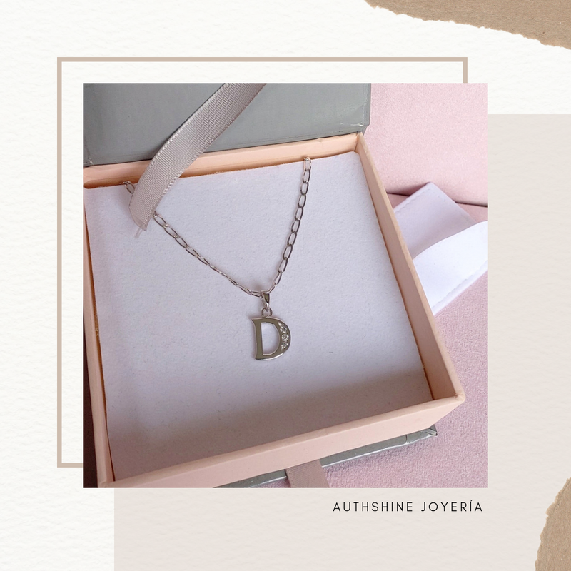 Collar de Inicial Authshine de Plata Ley 925 con Circonia Letra L para Mujer