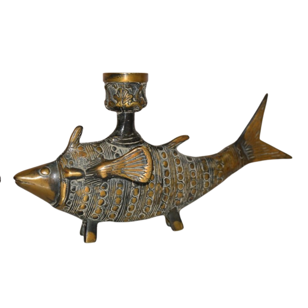 Pez koi de latón macizo Mid-Century, Escultura de bronce y latón - India Tienda