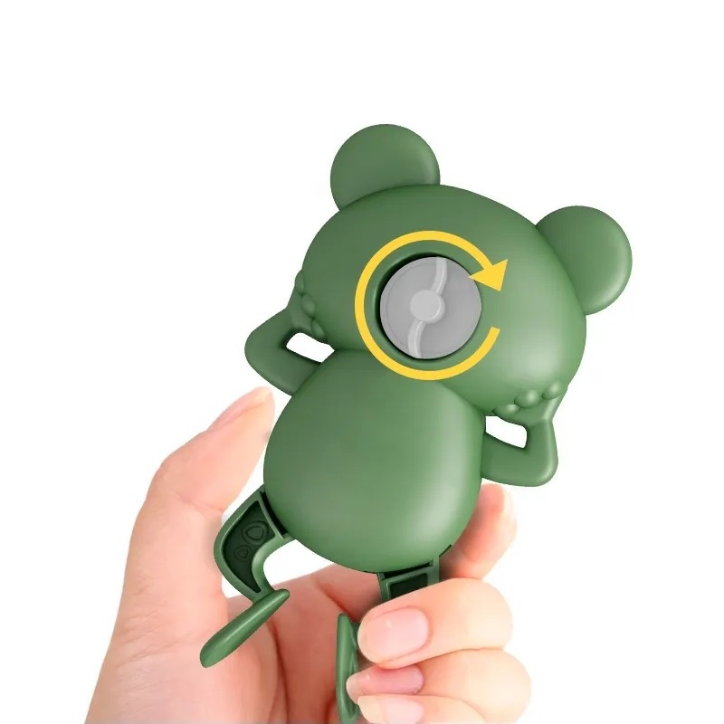 Juguete de baño para niños. Rana nadadora a cuerda