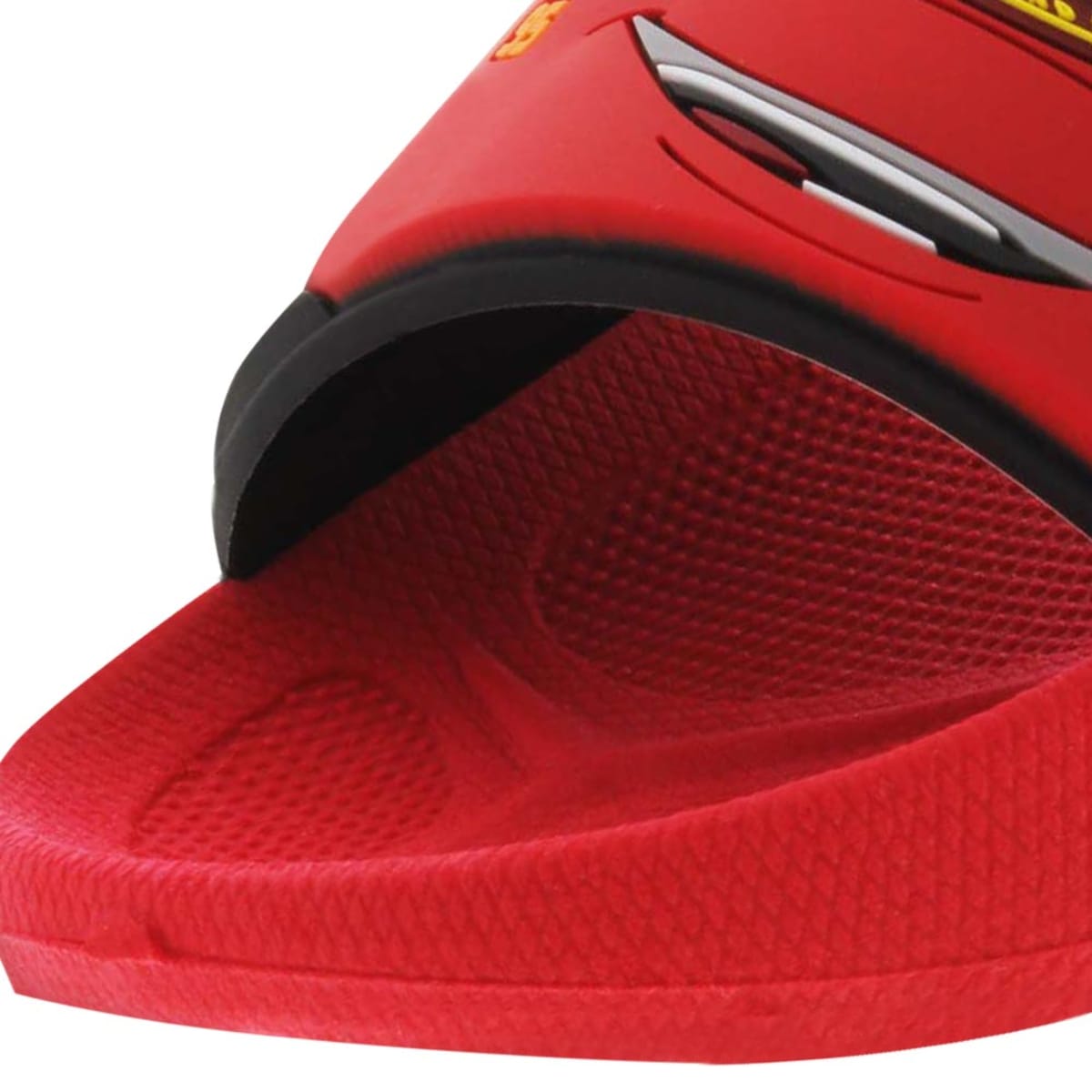 Sandalias de playa o baño para niño de Cars, color rojo, mod. 1035315