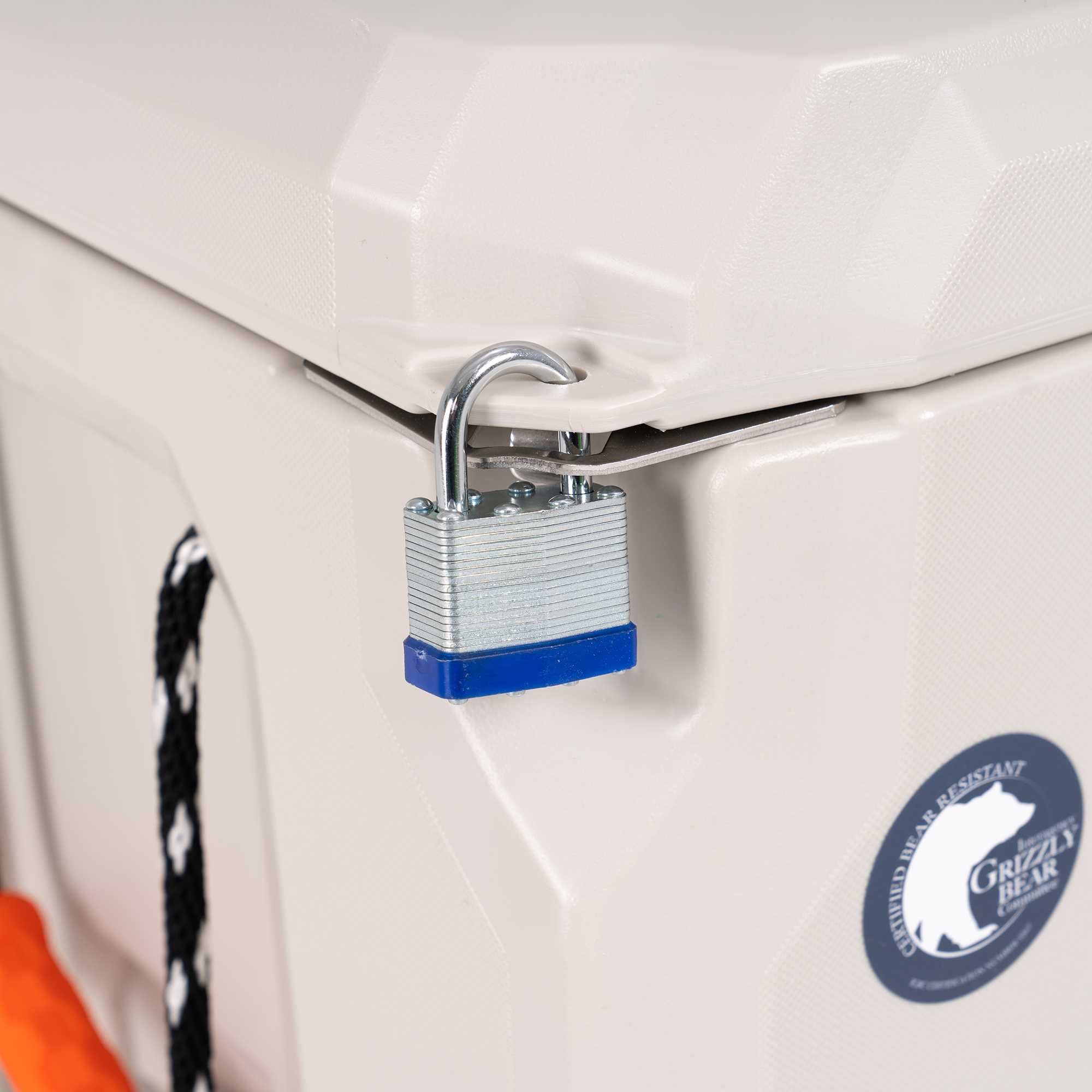 Hielera De Alto Rendimiento De 65q Lifetime