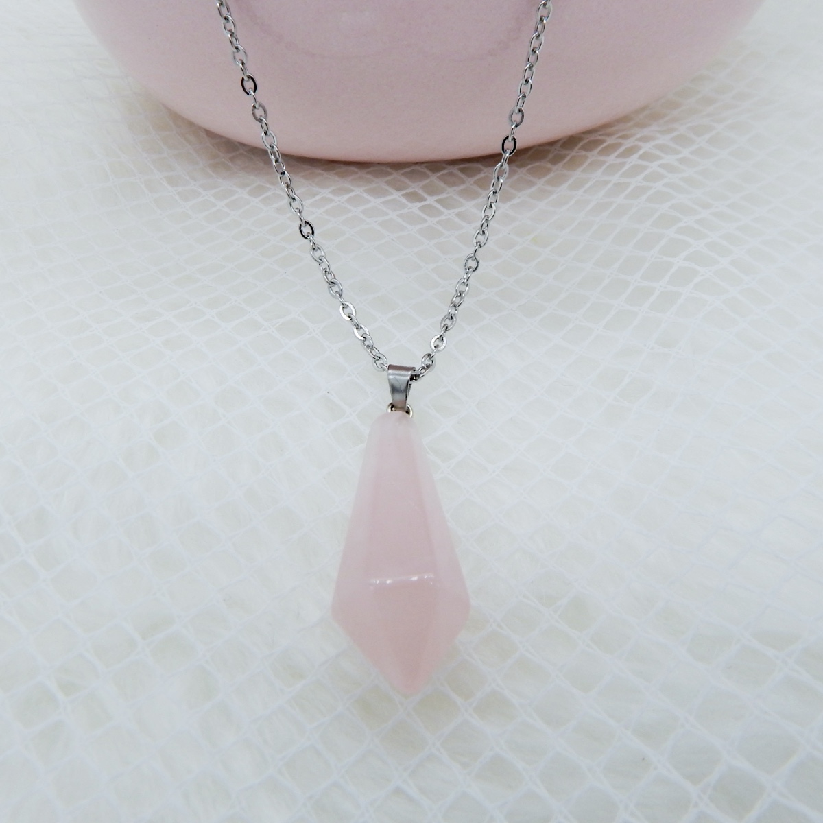Collar De Cuarzo Rosa Péndulo, Piedras Naturales y Cadena de Acero Inoxidable Libela 
