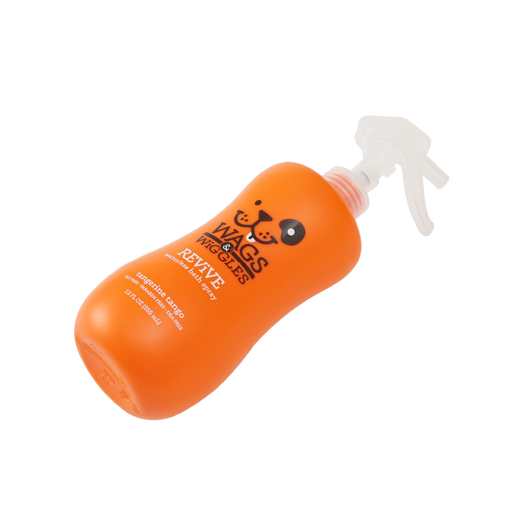 Shampoo en spray en seco Wags & Wiggles para perros, refresca y elimina olores. Aroma frutado. 355 mL