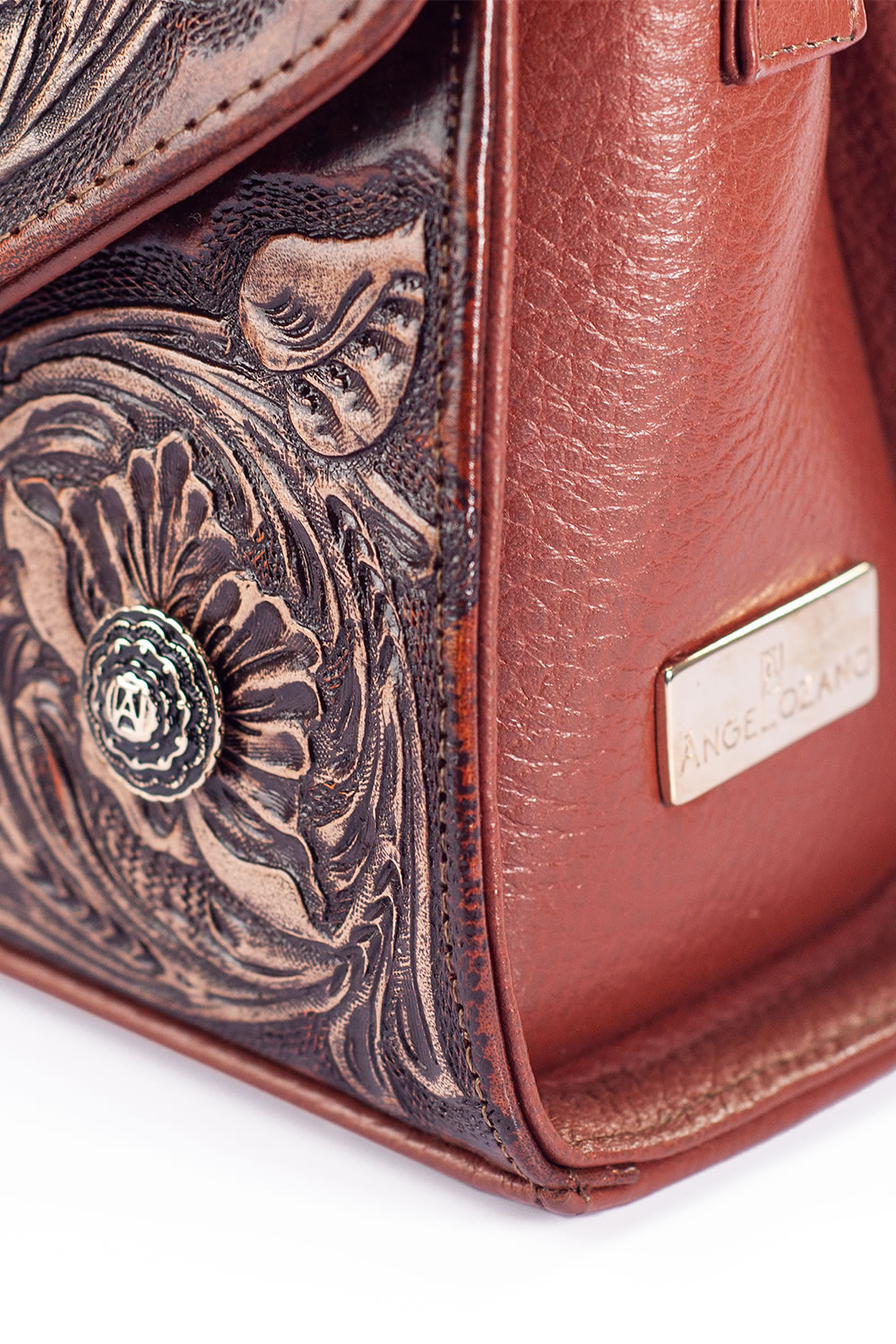 Bolso tipo Satchel A AÁNGELOZANO de piel vacuna, cincelado y pintado a mano, Modelos Ely