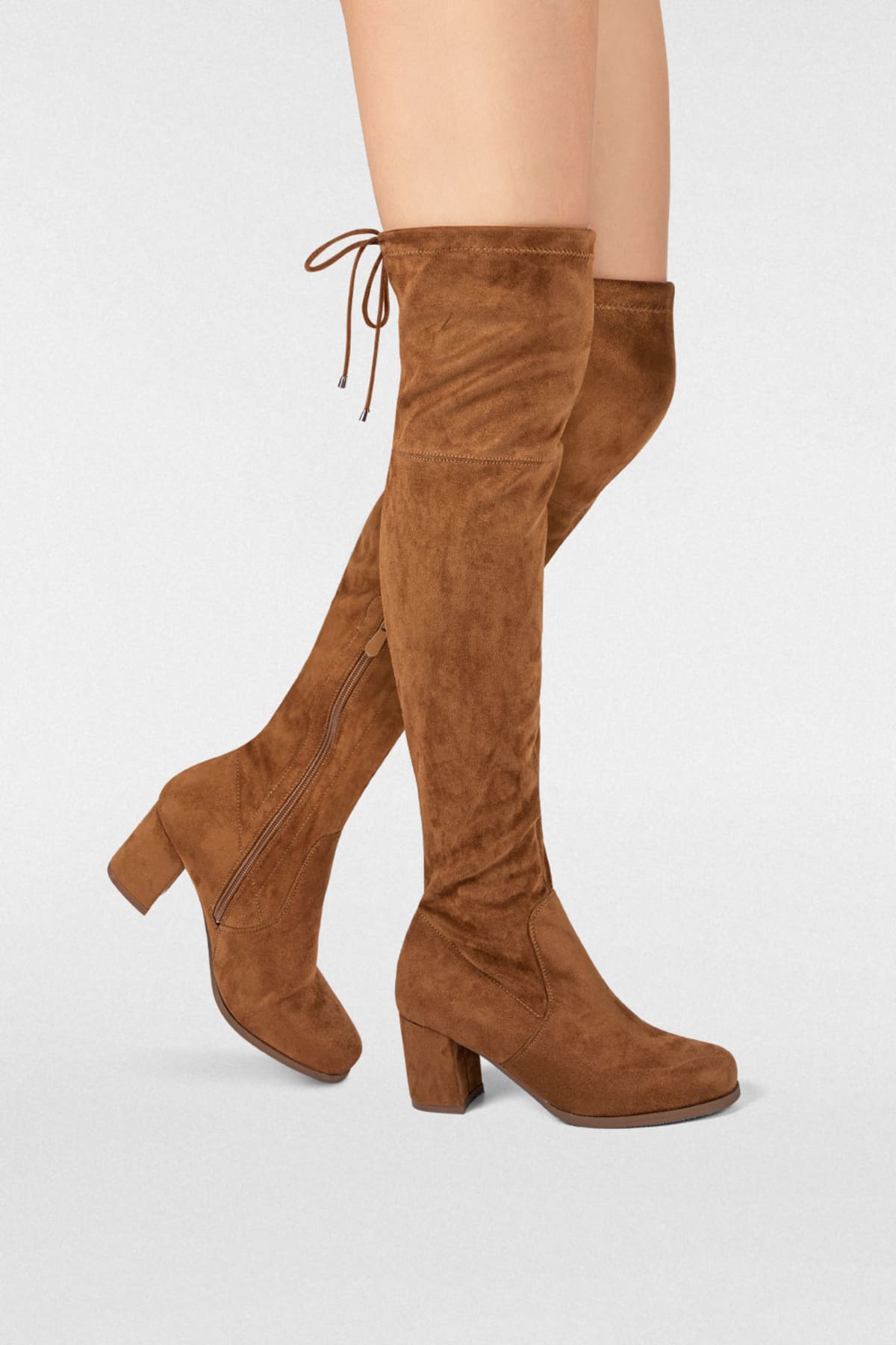 Botas extralargas de ante, ajustables, para mujer, color camel, con tacón ancho, marca Yaeli, mod. 1044980