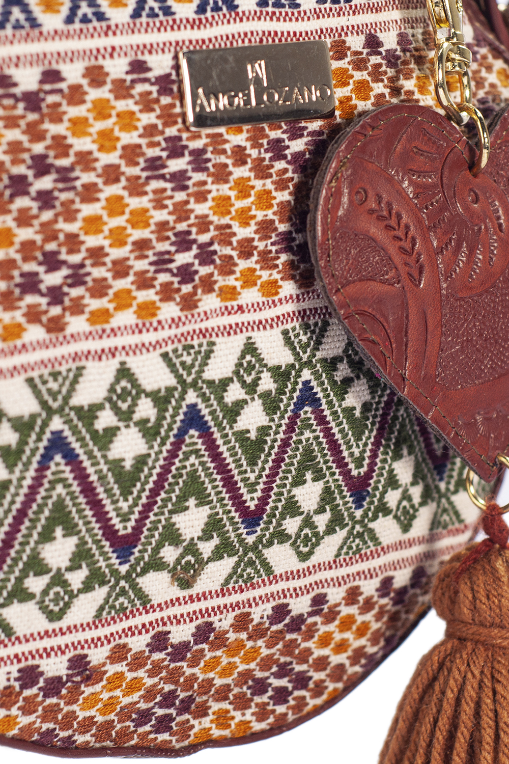 Bolso tipo Crossbody A ÁNGELOZANO de Piel Vacuna con bordado artesanal de Chiapas, Modelo Rosy