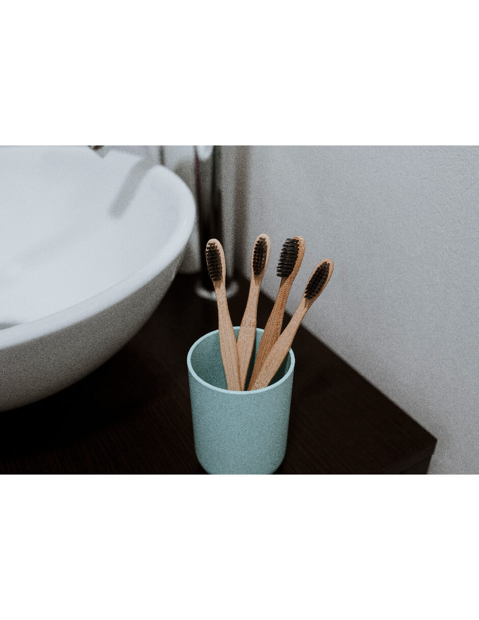 Kit 4 Cepillos de Dientes Ecowood de Bambu Biodegradable con Cerdas Carbon Activado