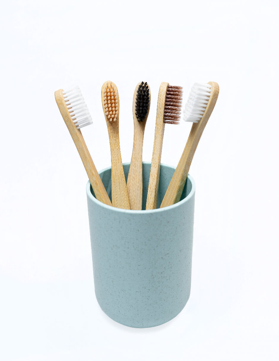 Kit 5 Cepillos de Dientes Ecowood de Bambu Biodegradable con Cerdas Suaves
