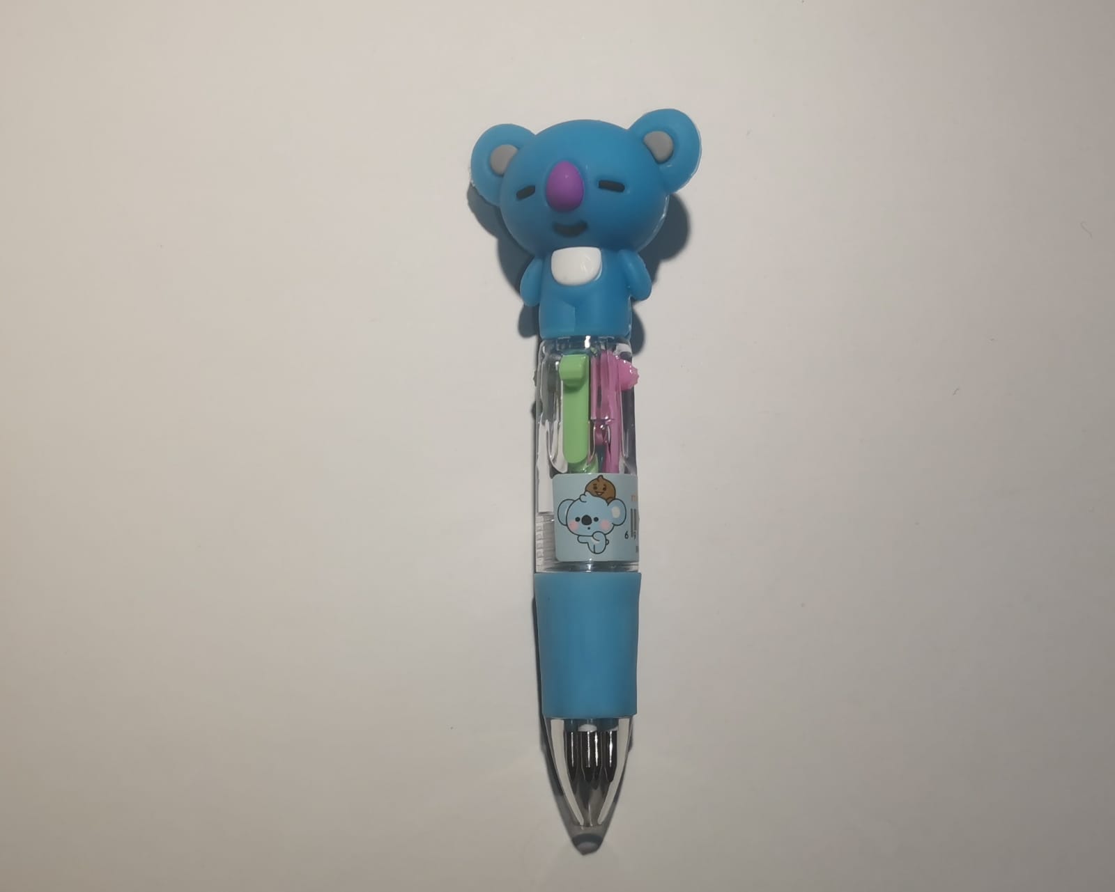 Serie de plumas de dibujos animados k pop 4 colores 