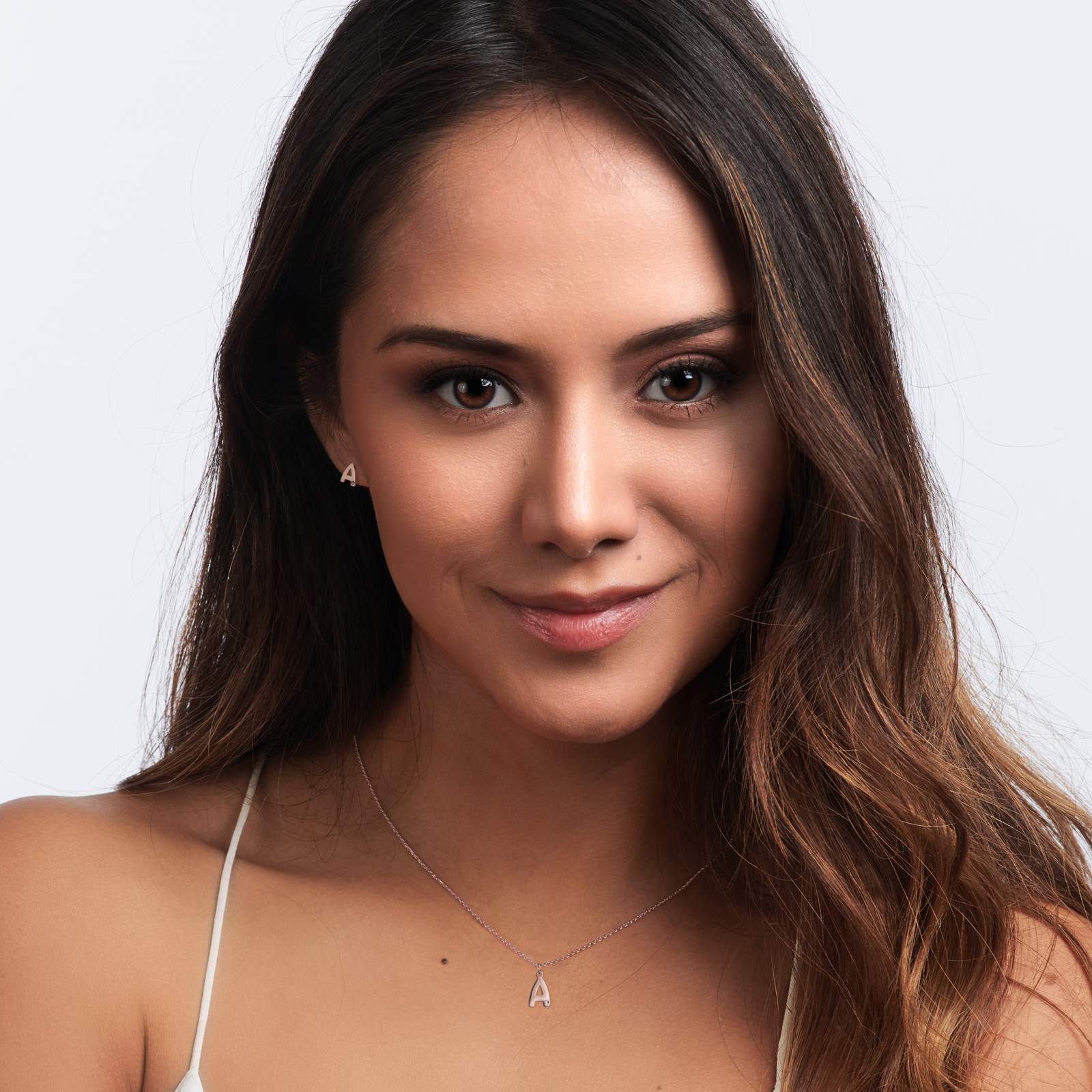 LuckyLy Set de Joyería para Mujer de Iniciales, Acero Inoxidable con Baño de Oro Rosa 18k y Zirconia Cúbica, Collar y Aretes Letras, Modelo Yara