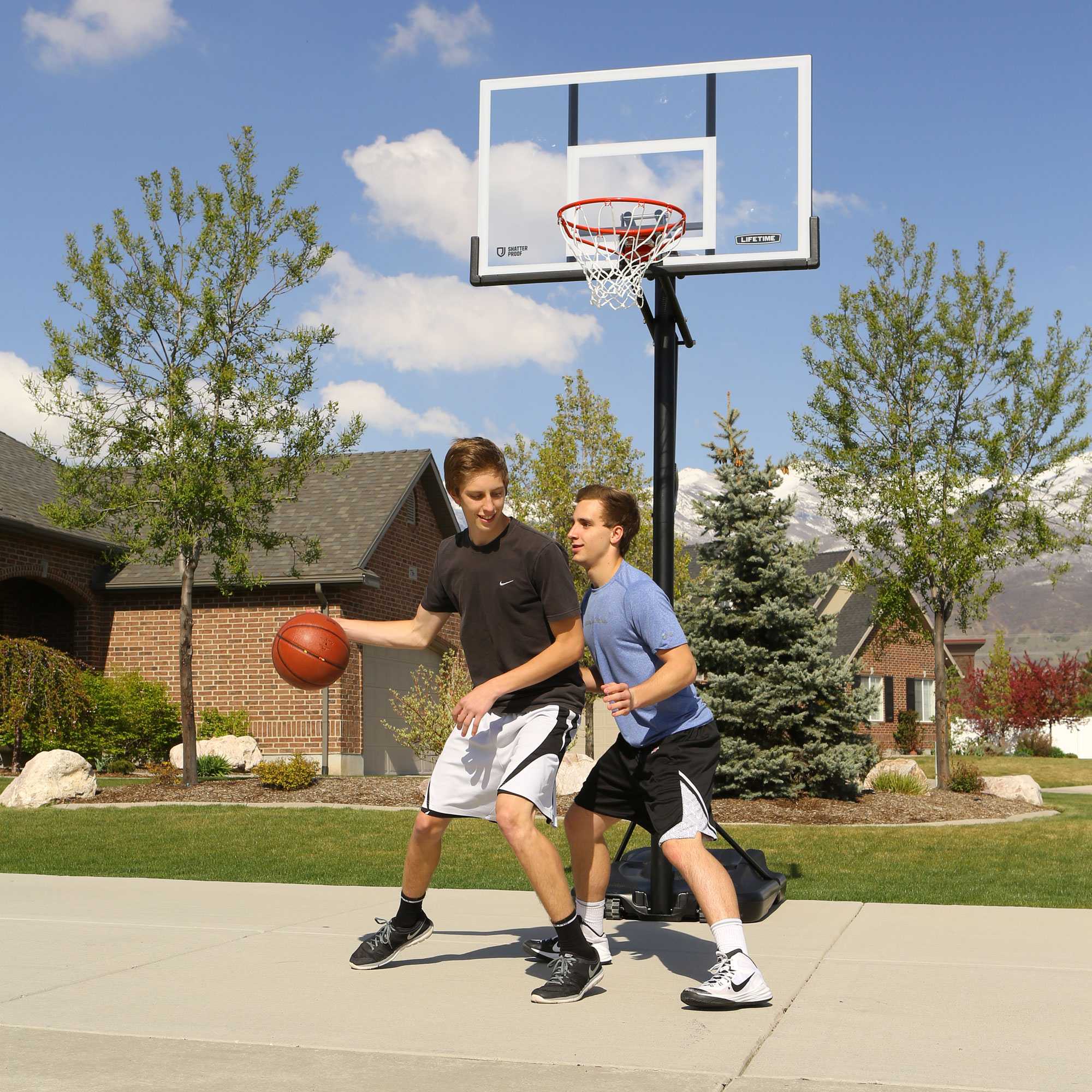 Tablero de Basquetbol portatil de 54 pulgadas Lifetime Ajustable - Polycarbonato