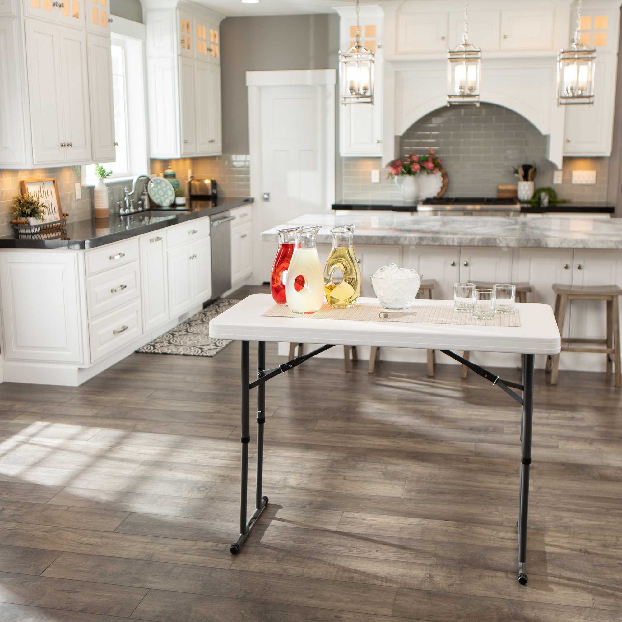 Mesa Plegable Rectangular 1.22m Ajustable Blanca Lifetime