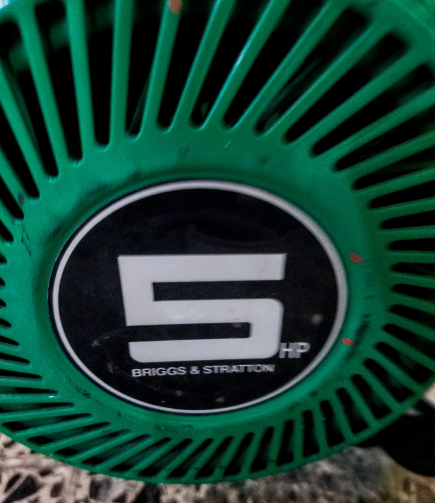 Generador portátil 5HP. Briggs & Stratton, SG2500, 2250 W, 110 V. (Reacondicionado) 