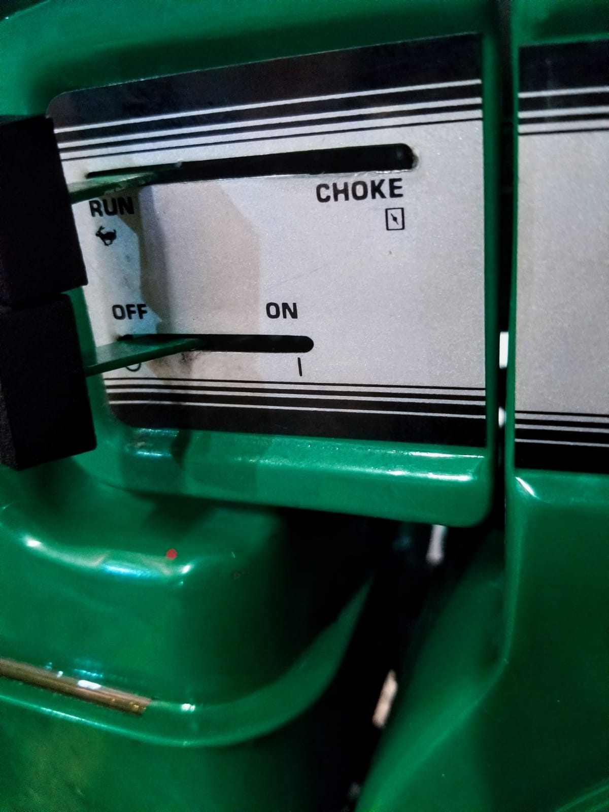 Generador portátil 5HP. Briggs & Stratton, SG2500, 2250 W, 110 V. (Reacondicionado) 